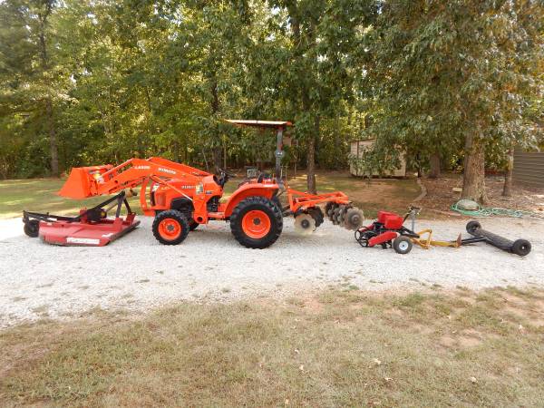 Kubota TRACTOR, Import USA — Foto 1