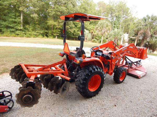 Kubota TRACTOR, Import USA — Foto 12 z 12