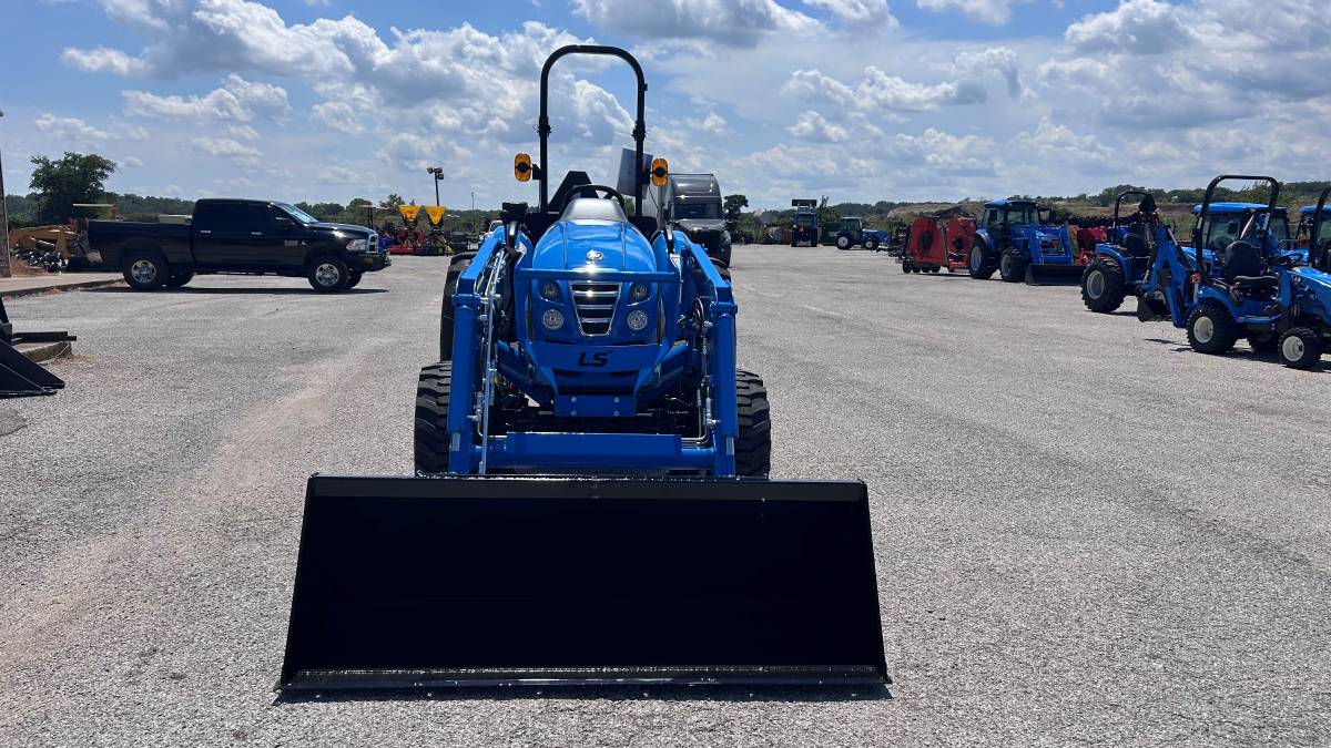 Caterpillar LS, Import USA — Foto 3 z 4