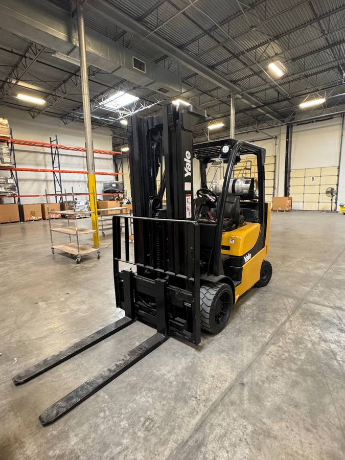 Yale GLC080VXN, Import USA — Foto 1
