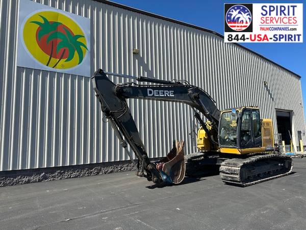 John Deere 245G-LC, Import USA — Foto 3 z 6