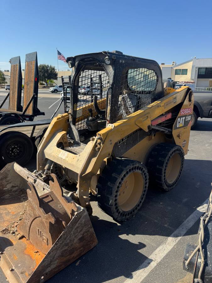Caterpillar 236D, Import USA — Foto 1