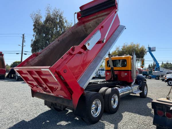 Caterpillar PETERBILT, Import USA — Foto 4 z 12