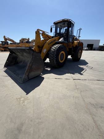 LiuGong USED, Import USA — Foto 1 z 4 LiuGong USED, Import USA — Foto 1 z 4