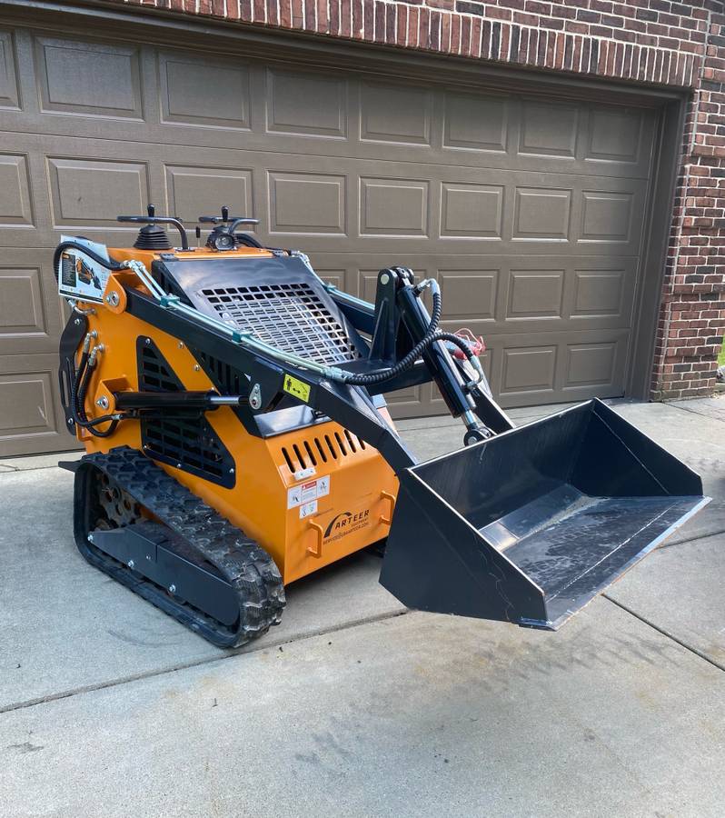 Ditch Witch MINI, Import USA — Foto 4 z 8