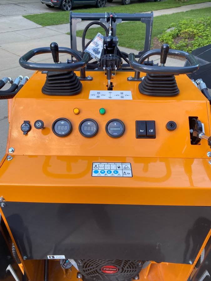 Ditch Witch MINI, Import USA — Foto 8 z 8