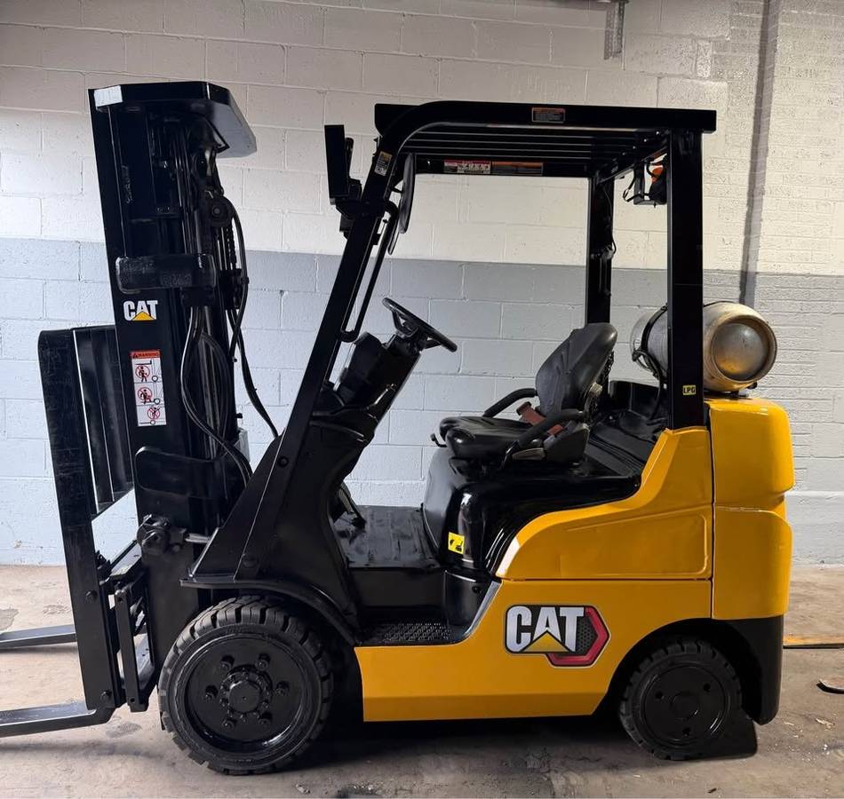 Caterpillar FORKLIFT, Import USA — Foto 1