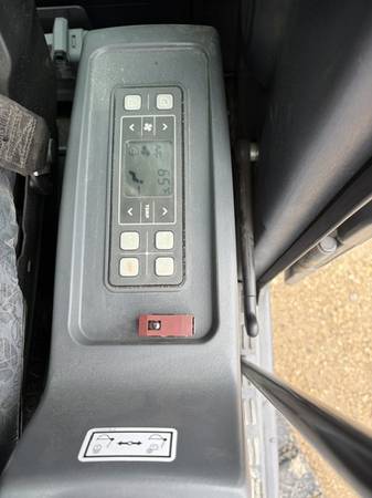 New Holland E57C, Import USA — Foto 5 z 8