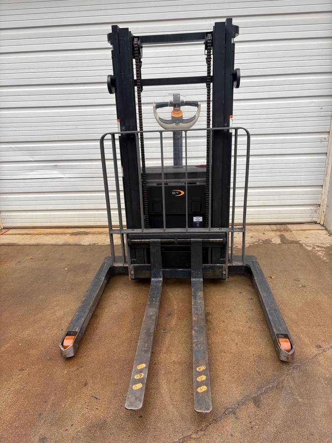 Caterpillar CROWN, Import USA — Foto 5 z 6