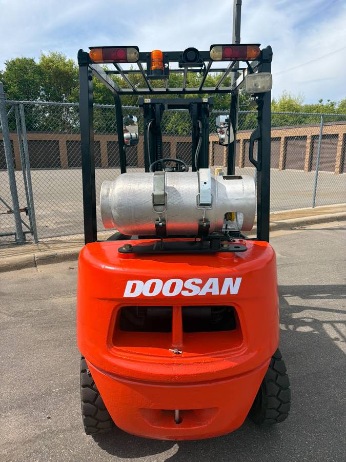Doosan 5000, Import USA — Foto 4 z 12