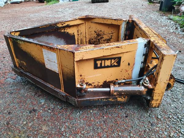 Case TINK, Import USA — Foto 3 z 8