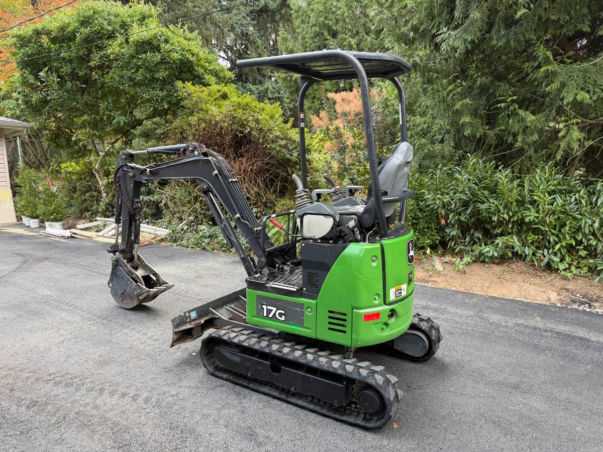 John Deere 17G, Import USA — Foto 5 z 12