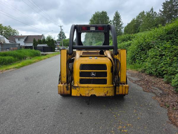 John Deere 250, Import Kanada — Foto 3 z 11