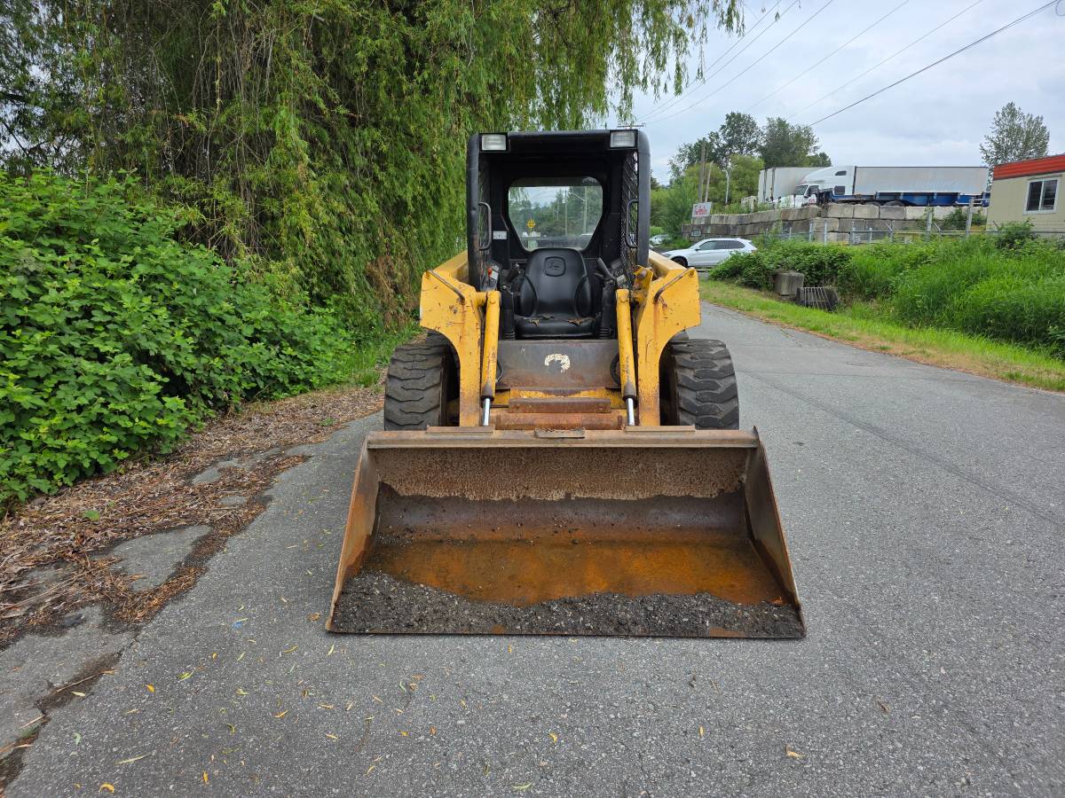 John Deere 250, Import Kanada — Foto 5 z 11
