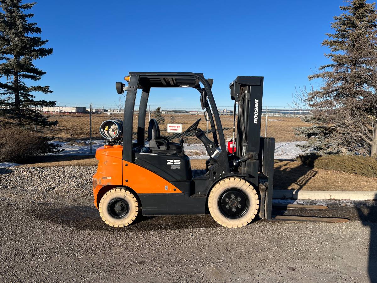 Doosan G25, Import Kanada — Foto 10 z 10