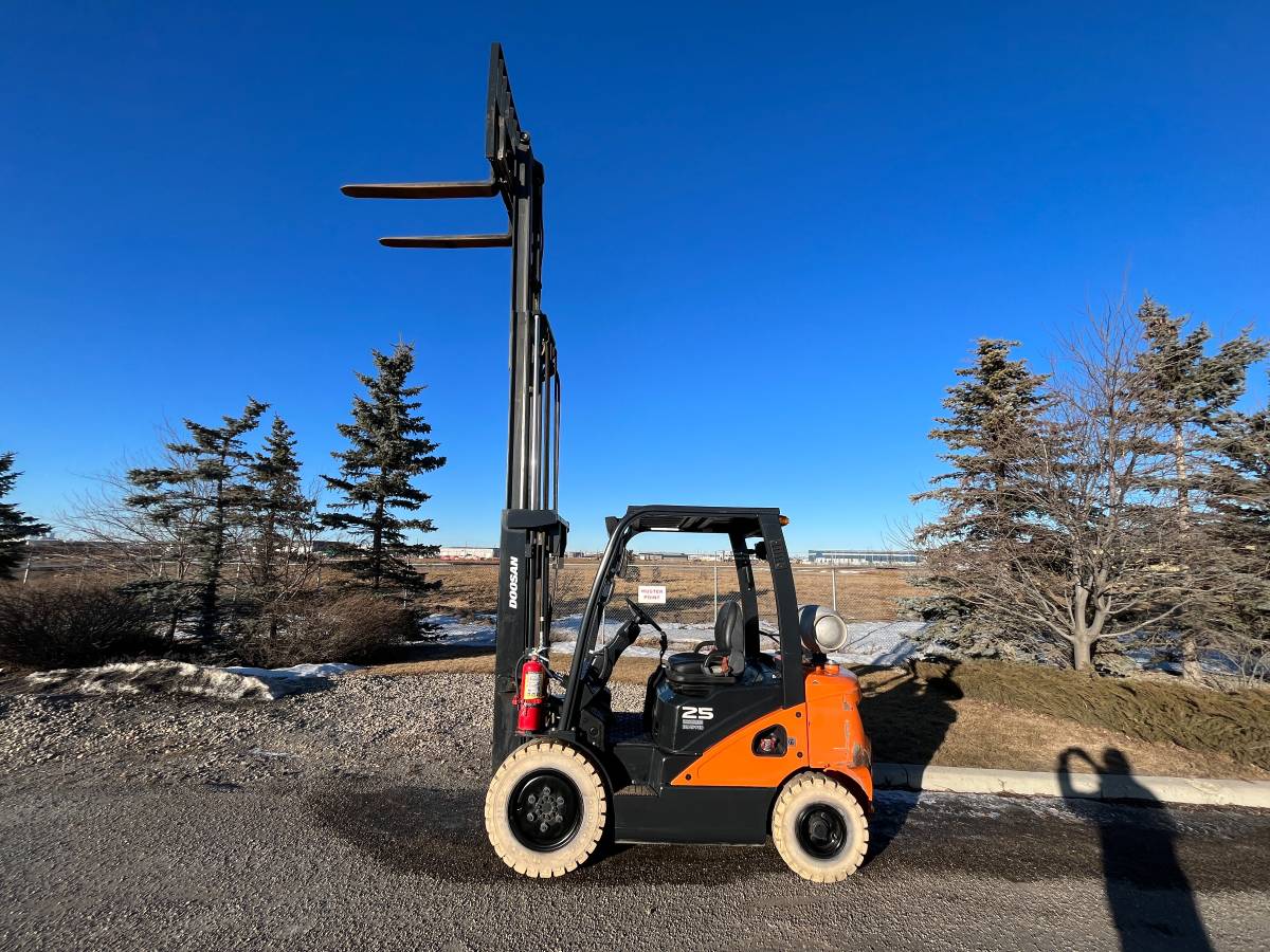 Doosan G25, Import Kanada — Foto 2 z 10