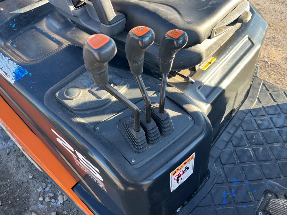 Doosan G25, Import Kanada — Foto 7 z 10