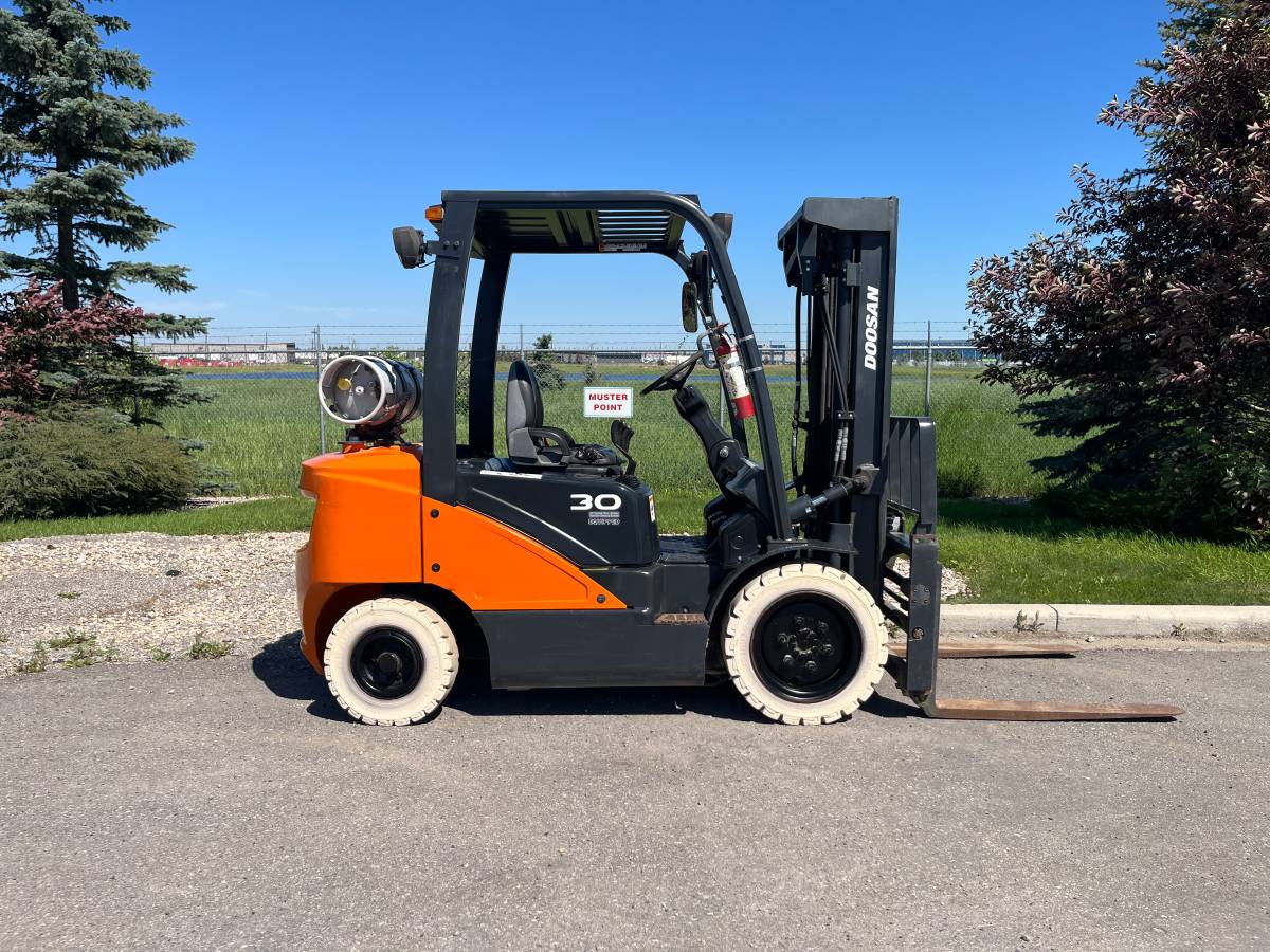 Doosan G30-7, Import Kanada — Foto 1