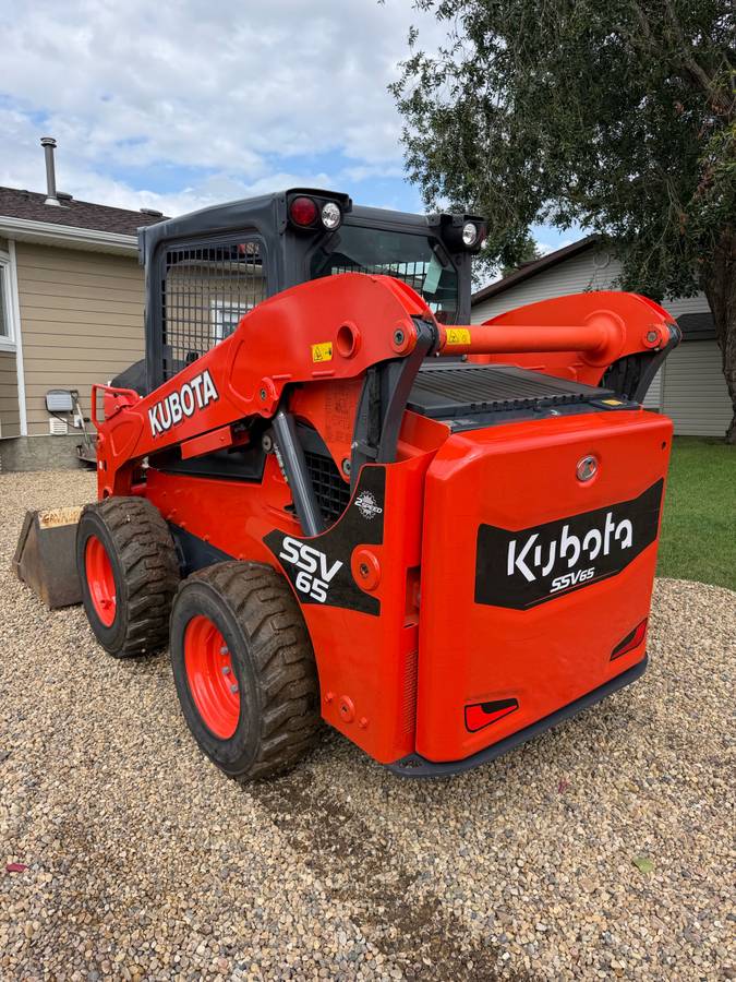 Kubota SSV65, Import Kanada — Foto 2 z 9