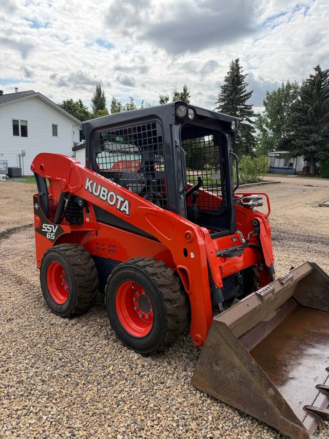 Kubota SSV65, Import Kanada — Foto 4 z 9