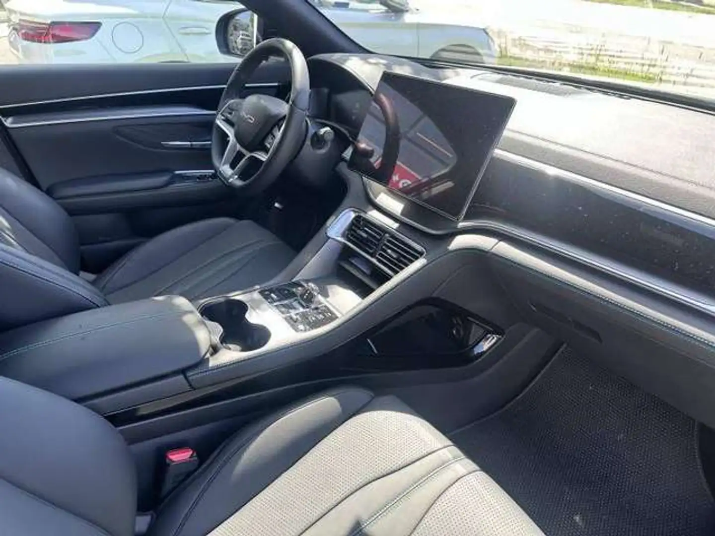 2026 BYD Seal U, 5 km, Frankreich — Foto 4 z 12