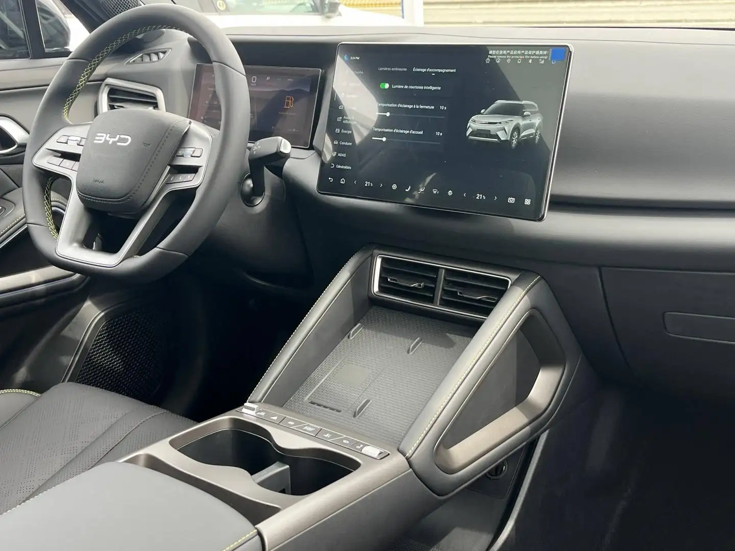 2026 BYD Atto 2, 18 km, Frankreich — Foto 6 z 12