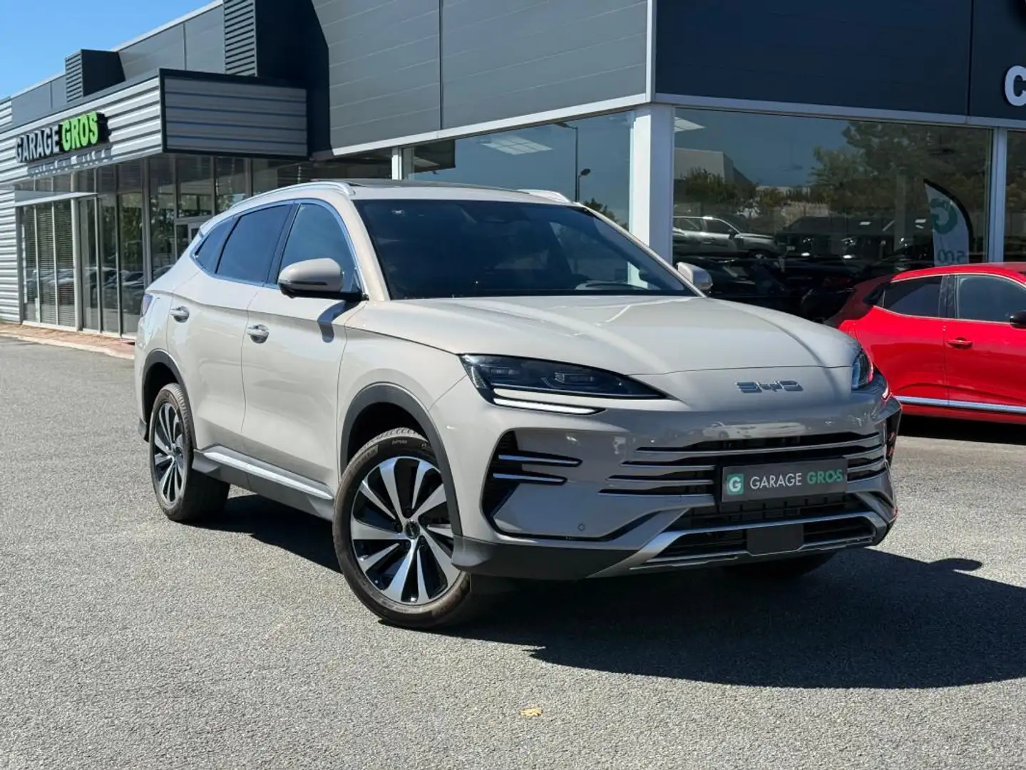 2026 BYD Seal U, beige, 10 km, Frankreich — Foto 1
