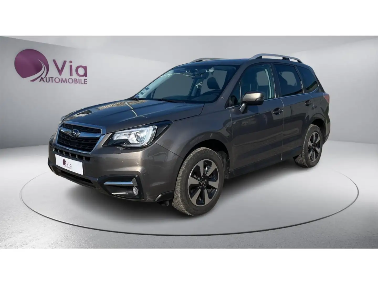 2018 Subaru Forester, beige, 149.350 km, Frankreich — Foto 1