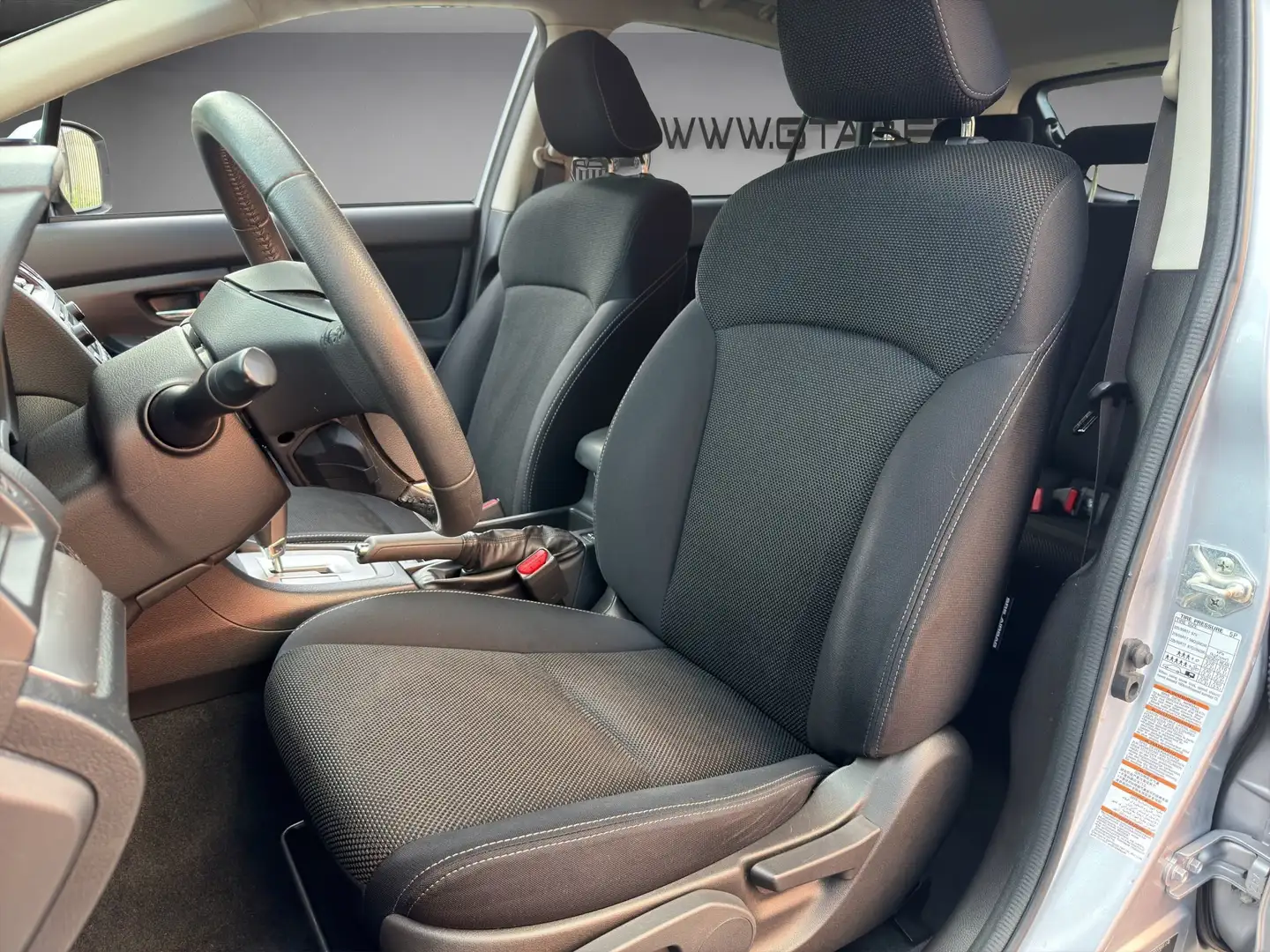 2012 Subaru XV, 29.800 km, Frankreich — Foto 11 z 12