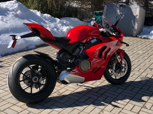 2023 Ducati, 4.000 km, Import Kanada — Foto 5 z 5
