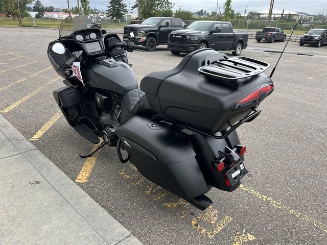 2026 Indian, schwarz, Import Kanada — Foto 5 z 5
