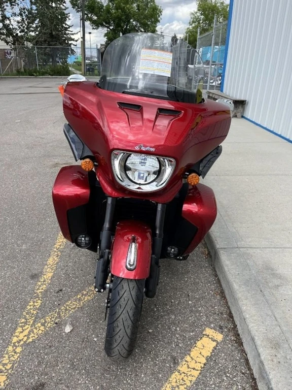2026 Indian, rot, Import Kanada — Foto 3 z 5