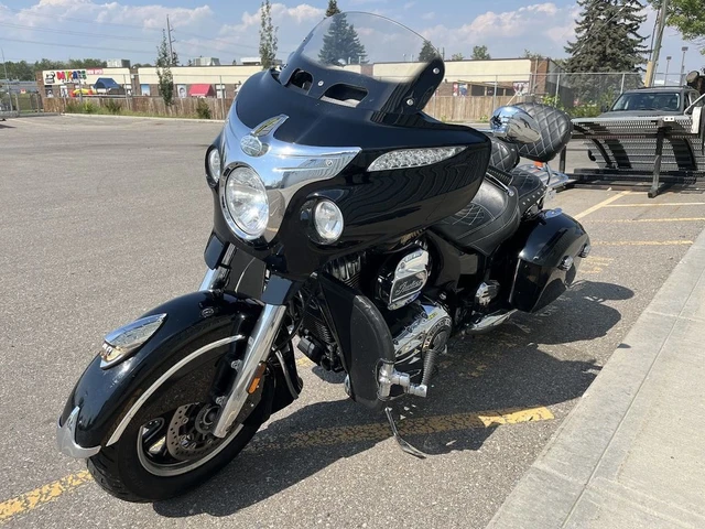 2016 Indian, schwarz, Import Kanada — Foto 4 z 5