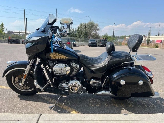 2016 Indian, schwarz, Import Kanada — Foto 5 z 5