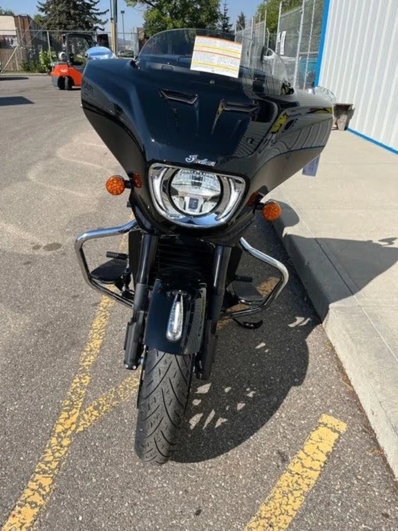 2026 Indian, schwarz, Import Kanada — Foto 3 z 5