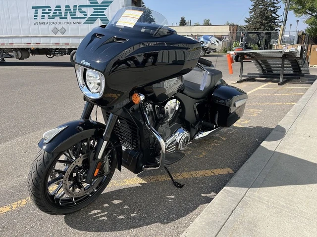 2026 Indian, schwarz, Import Kanada — Foto 4 z 5