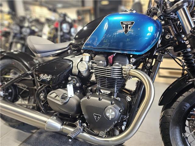 2026 Triumph, 2 km, Import Kanada — Foto 2 z 5