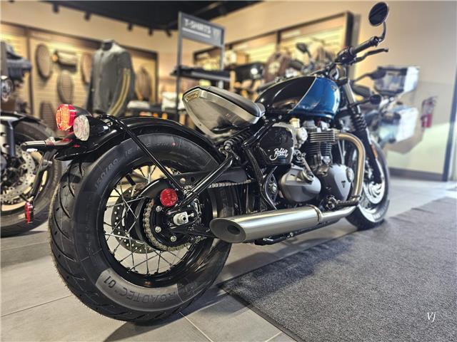 2026 Triumph, 2 km, Import Kanada — Foto 3 z 5