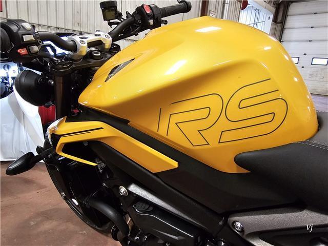 2026 Triumph, 1 km, Import Kanada — Foto 4 z 5