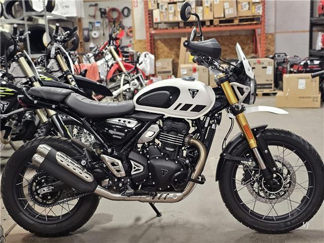 2026 Triumph, 1 km, Import Kanada — Foto 1