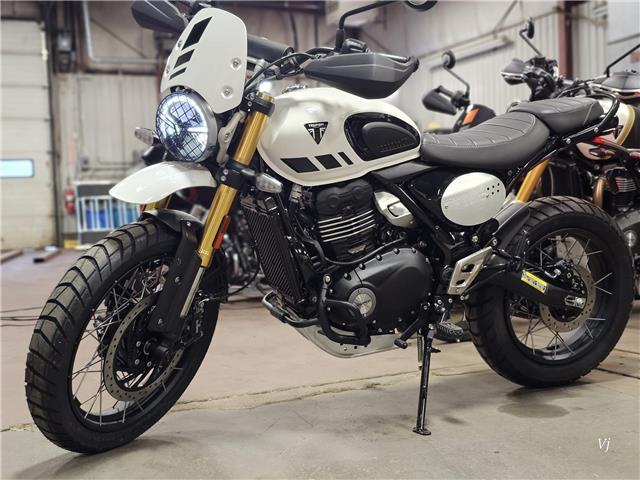 2026 Triumph, 1 km, Import Kanada — Foto 2 z 5