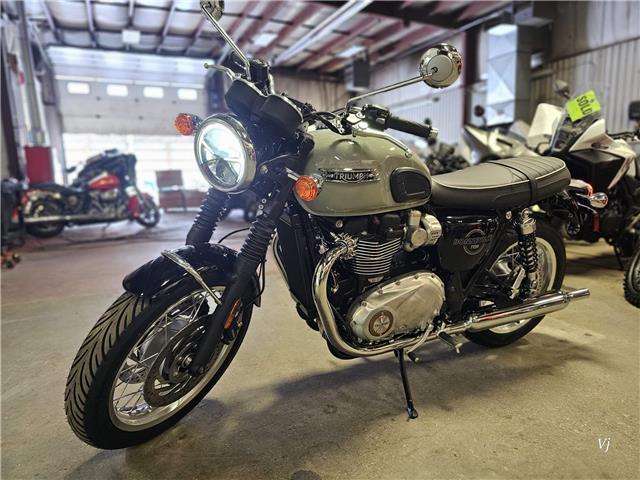 2026 Triumph, 2 km, Import Kanada — Foto 4 z 5