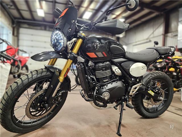 2026 Triumph, 7 km, Import Kanada — Foto 4 z 5
