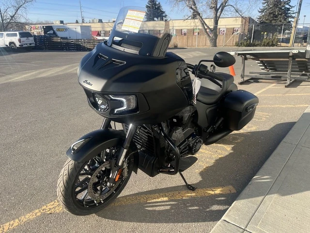 2026 Indian, schwarz, Import Kanada — Foto 4 z 5