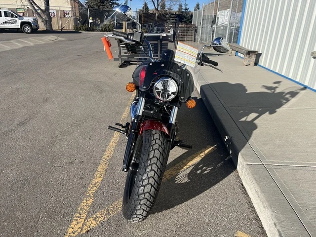 2026 Indian, rot, Import Kanada — Foto 3 z 5