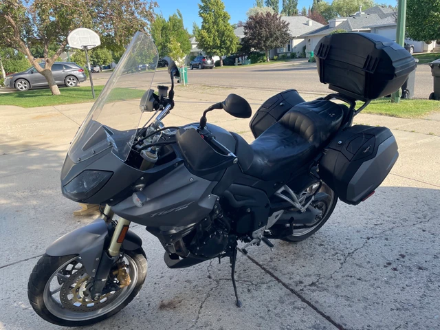 2010 Triumph, 45.000 km, Import Kanada — Foto 2 z 5
