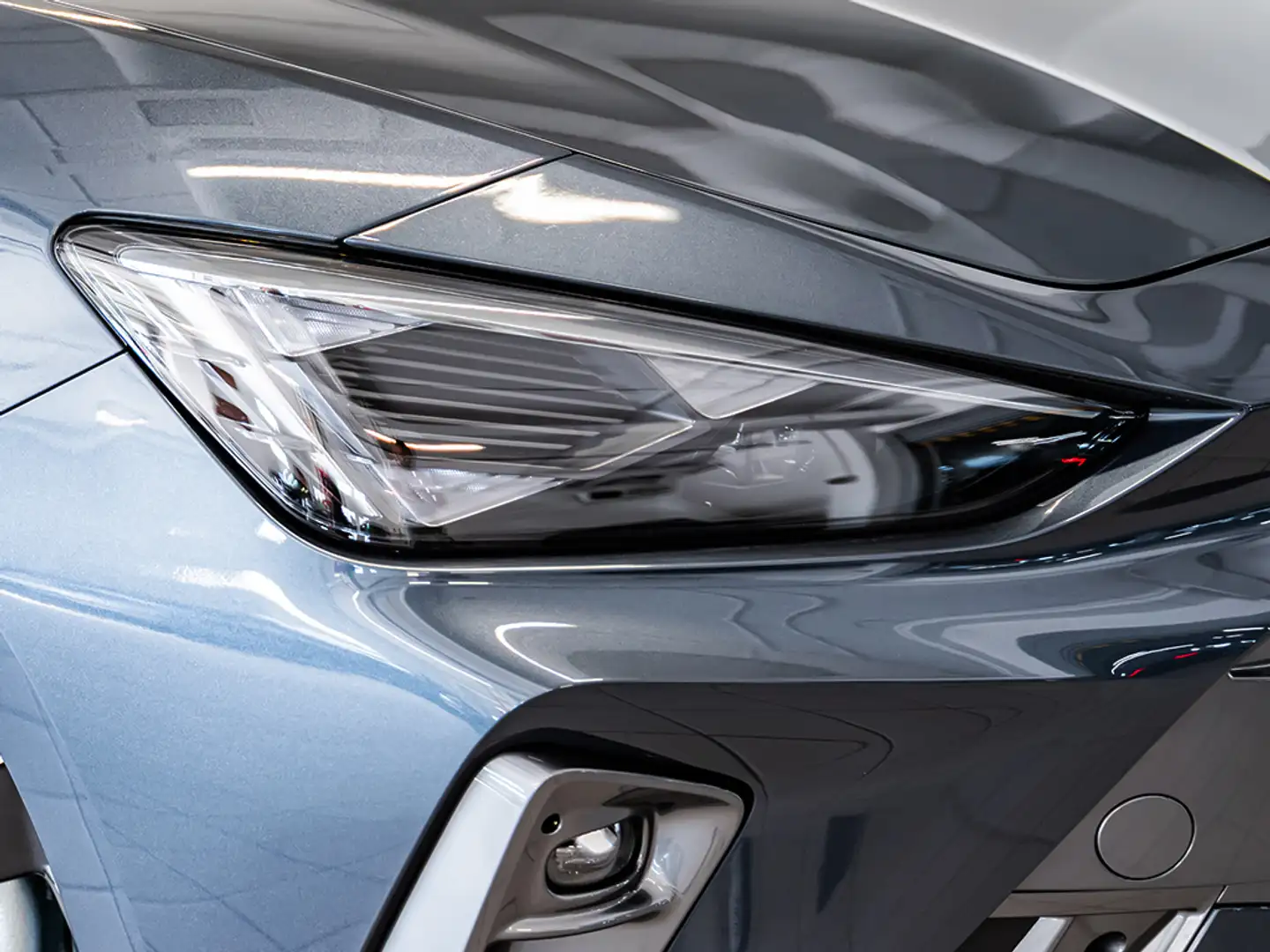 2026 Cupra Leon, 10 km, Spanien — Foto 10 z 12