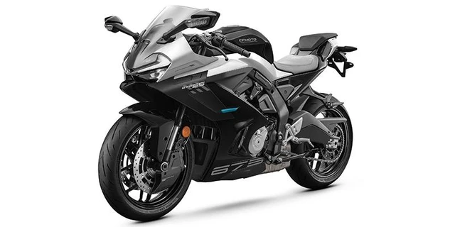 2027 CFMOTO, 12 km, Import Kanada — Foto 2 z 5