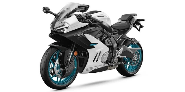 2026 CFMOTO, 12 km, Import Kanada — Foto 3 z 5
