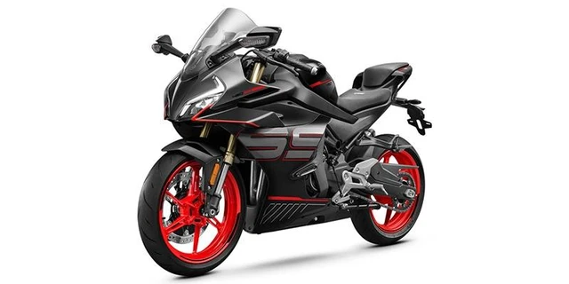 2026 CFMOTO, 1 km, Import Kanada — Foto 2 z 2